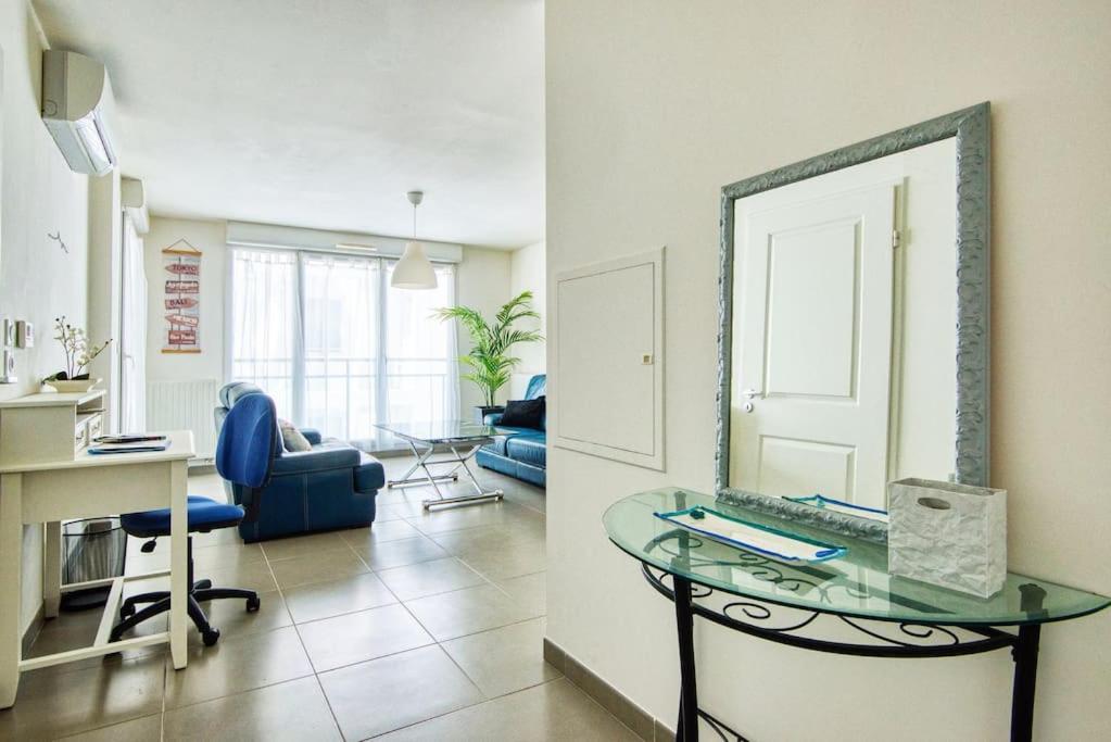 Super T2 Climatise Avec Balcon A Pied Plage Catalan Marseille Ngoại thất bức ảnh