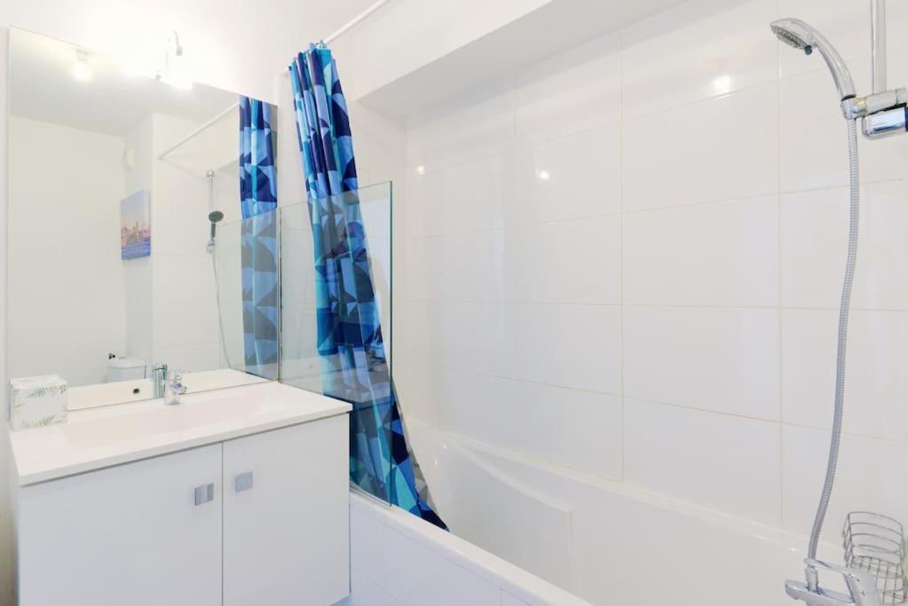 Super T2 Climatise Avec Balcon A Pied Plage Catalan Marseille Ngoại thất bức ảnh